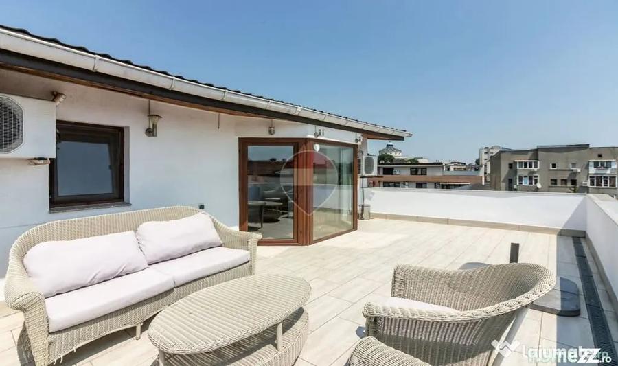 Apartament cu 4 camere decomandat în Unirii
