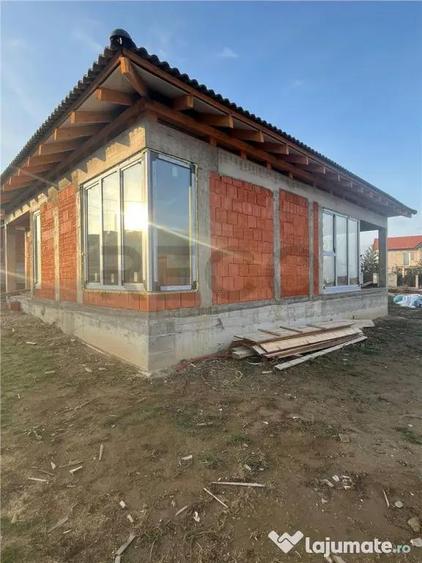 RECO Casa plan parter cu 3 dormitoare-la rosu- Paleu - 18