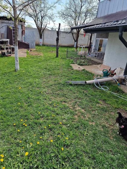Casă cu Teren 565 Mp în Brebu