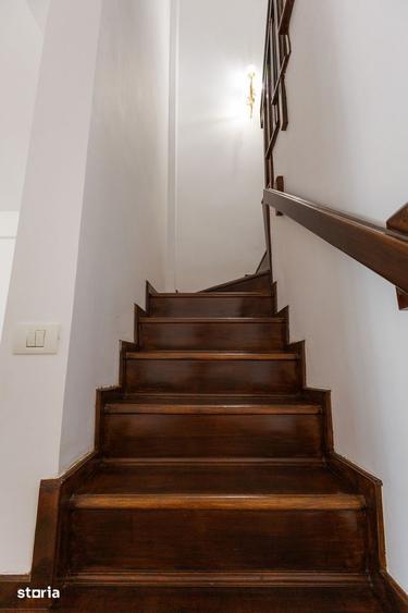 Apartament cu 3 camere decomandat în Primăverii