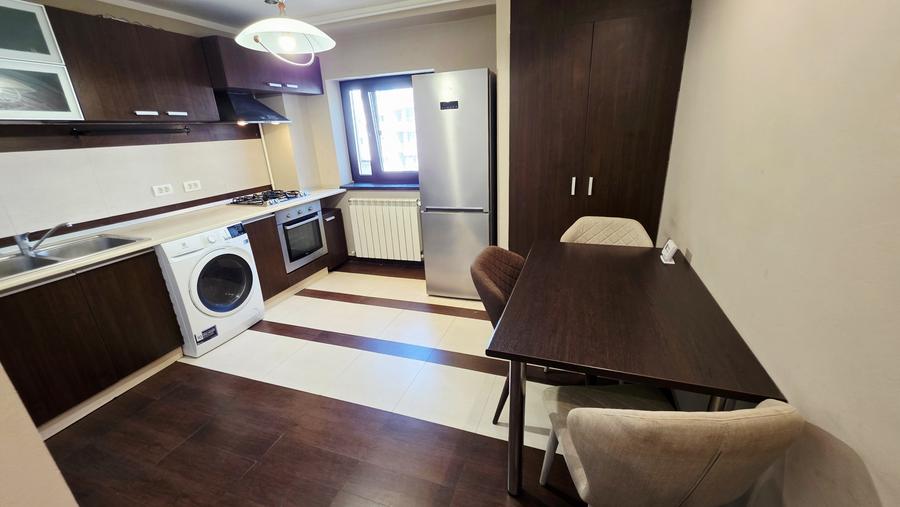 Apartament 3 camere de închiriat – Bulevardul Decebal | 81 mp | Centrală proprie - 15