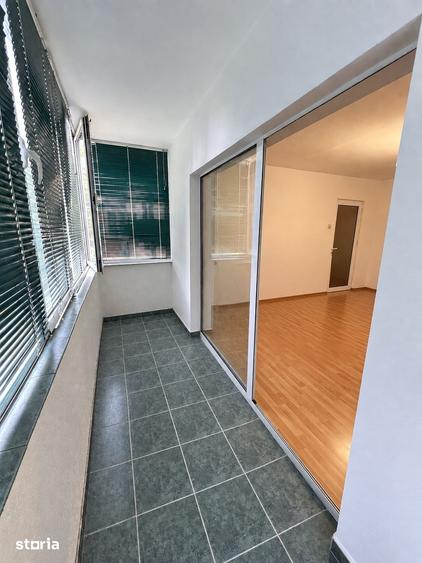 Apartament cu 4 camere în Est