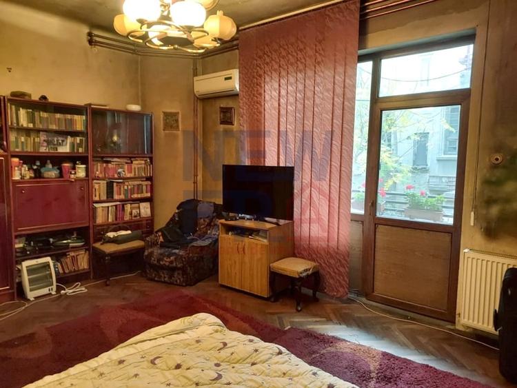 Apartament cu 4 camere semidecomandat, mobilat în Unirii