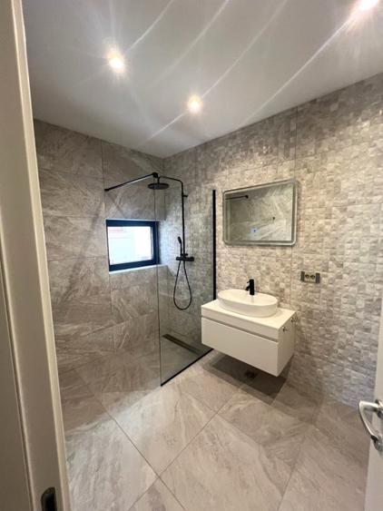 Apartament cu 2 camere semidecomandat în Șoseaua Nordului