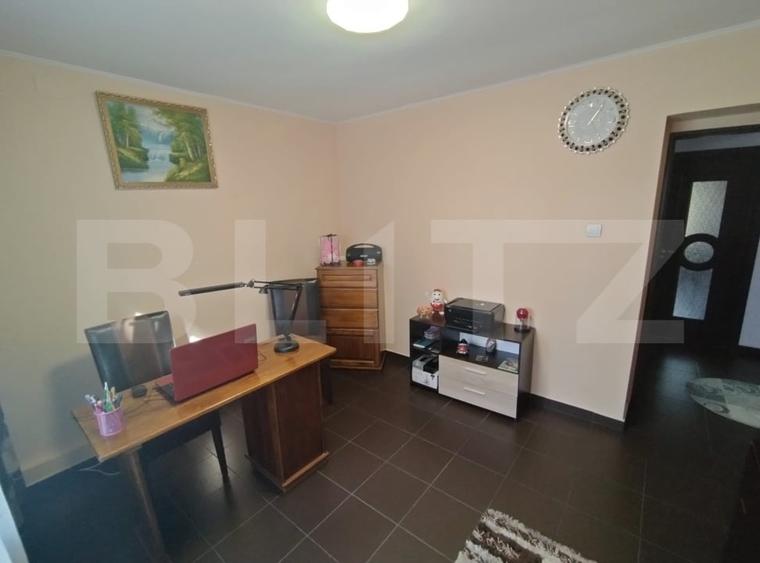 Casă individuală cu 5 camere cu Garaj în Malu Mare