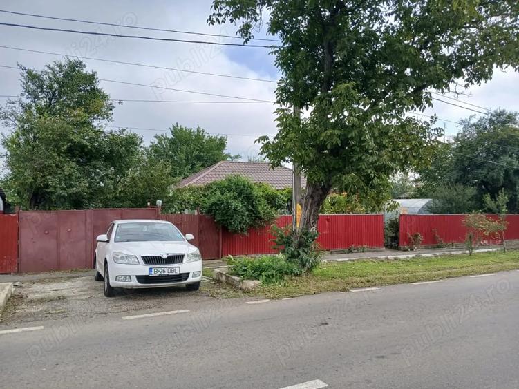 Casă cu 3 camere cu Teren 1500 Mp în Lehliu