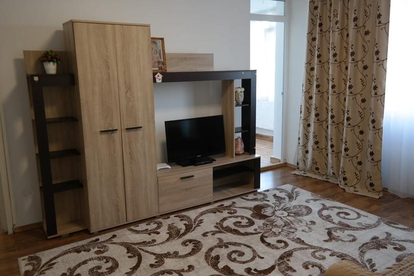 Apartament cu 2 camere semidecomandat în Lujerului