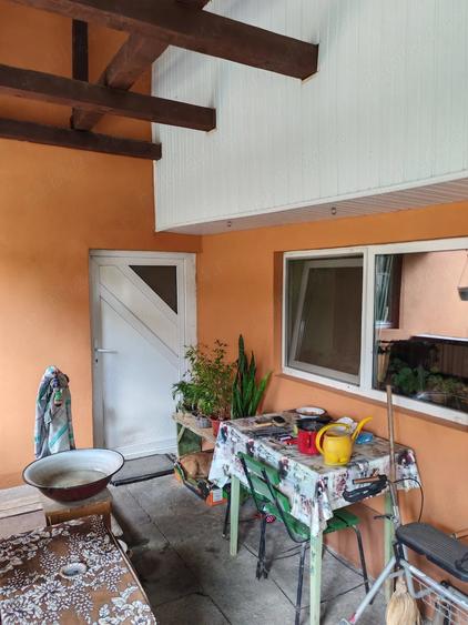 Casă cu 3 camere cu Teren 1200 Mp în Exterior Vest