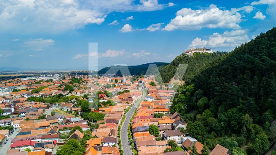 Casă individuală cu 2 camere cu Canalizare în Caragiale