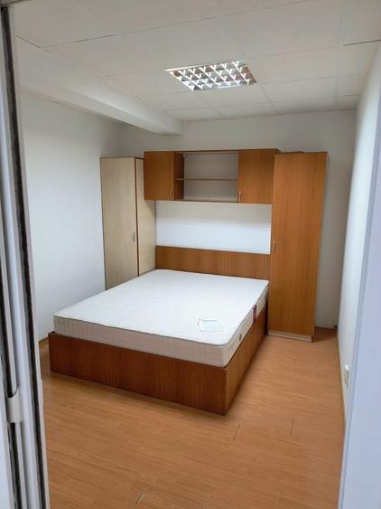 Apartament cu 3 camere decomandat în Năvodari