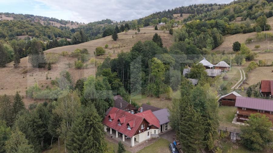 Hotel/Pensiune, de 223 mp, în Botești (Câmpeni)