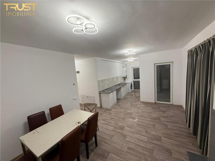 Apartament cu 3 camere semidecomandat în Someșeni