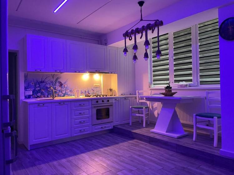 Apartament cu 3 camere semidecomandat în Nord