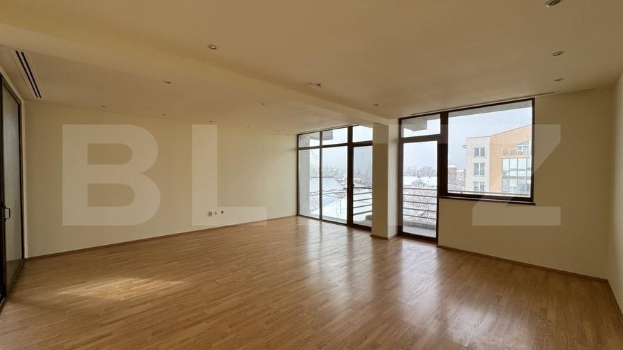 Apartament cu 4 camere decomandat în Brazda lui Novac
