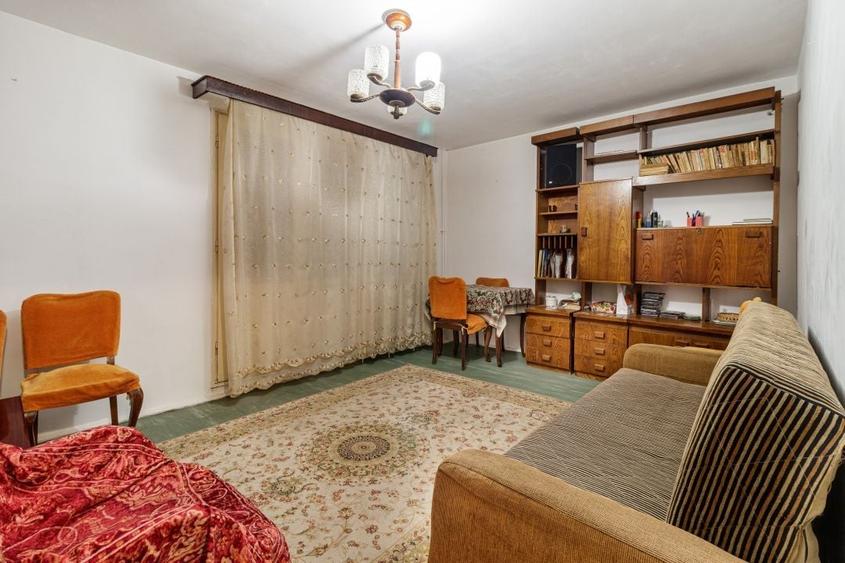 Apartament cu 3 camere decomandat în Militari