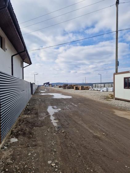 Teren Construcții extravilan de 2803 mp, în Cernele