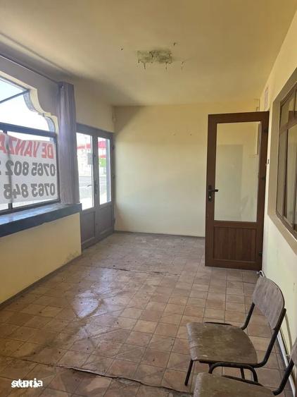 Spațiu comercial, de 700 mp, în Corod