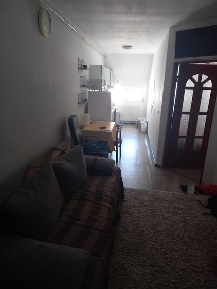 Garsonieră decomandată în Iris