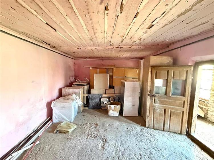 Casă cu 3 camere cu Teren 990 Mp în Tărian