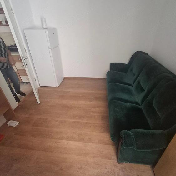 Garsonieră decomandată în Central