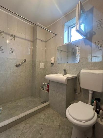 Casă individuală cu 3 camere cu Canalizare în Cornetu