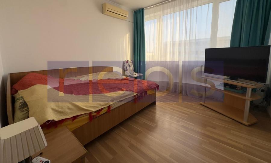 Apartament cu 3 camere semidecomandat, mobilat în Iancului
