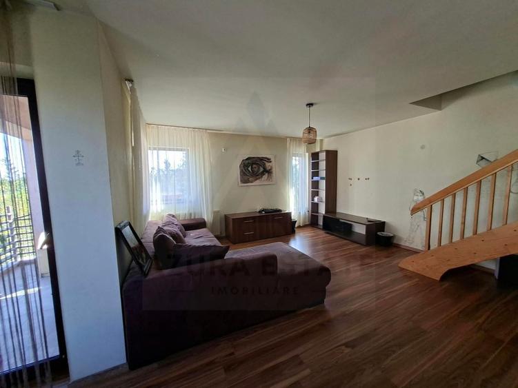Apartament cu 3 camere decomandat, mobilat în Calea Dumbrăvii