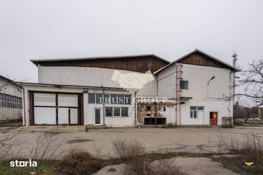Spațiu comercial, de 1,000 mp, în Central