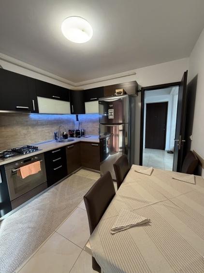 Apartament cu 3 camere decomandat, mobilat în Bragadiru