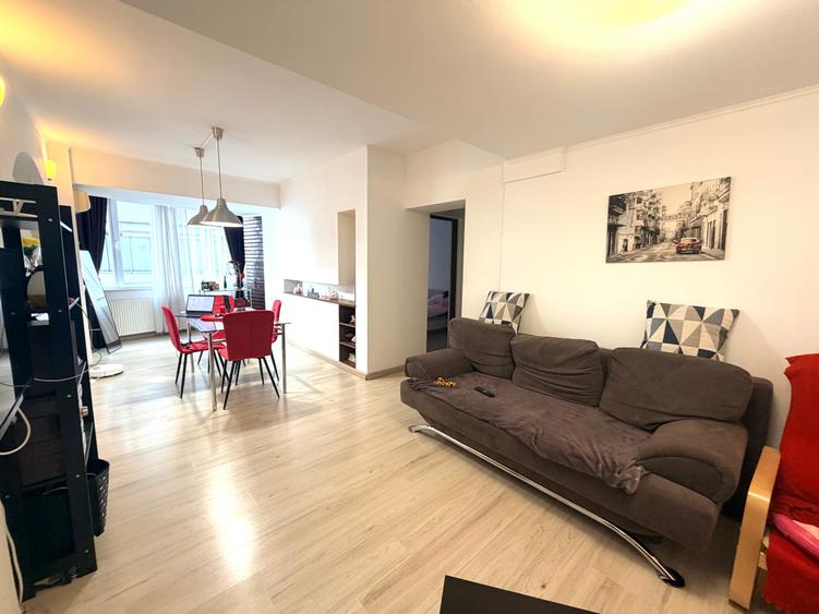 Apartament cu 2 camere semidecomandat în Sala Palatului