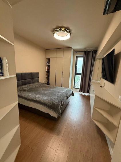 Apartament cu 3 camere semidecomandat, mobilat în Sălaj