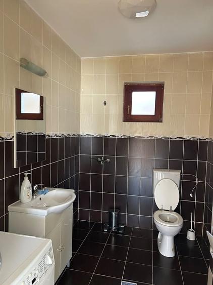 Casă individuală cu 4 camere cu Canalizare în Florești
