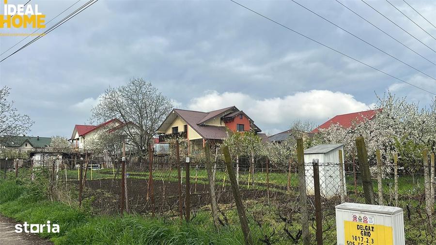 Teren de 927 mp, în Nicolina
