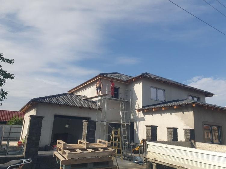 Casă cu 4 camere în Central
