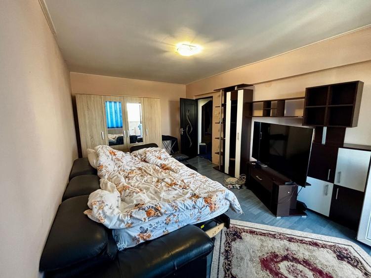 VANZARE APARTAMENT 2 CAMERE DECOMANDAT ZONA MALU ROSU, PLOIESTI - 1