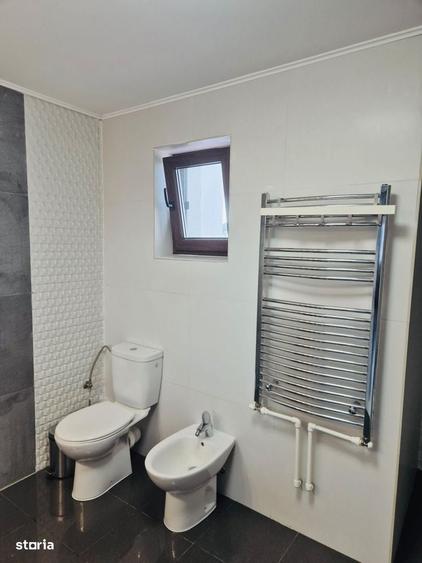 Casă cu 3 camere în Odăi