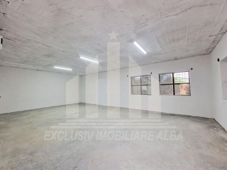 Casă individuală cu 4 camere cu Canalizare în Tolstoi