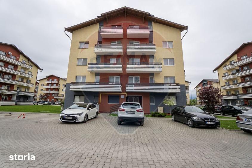 Apartament cu 2 camere decomandat în Sânpetru