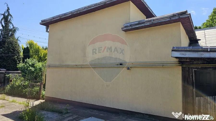 Casă cu 4 camere cu Teren 680 Mp în Central