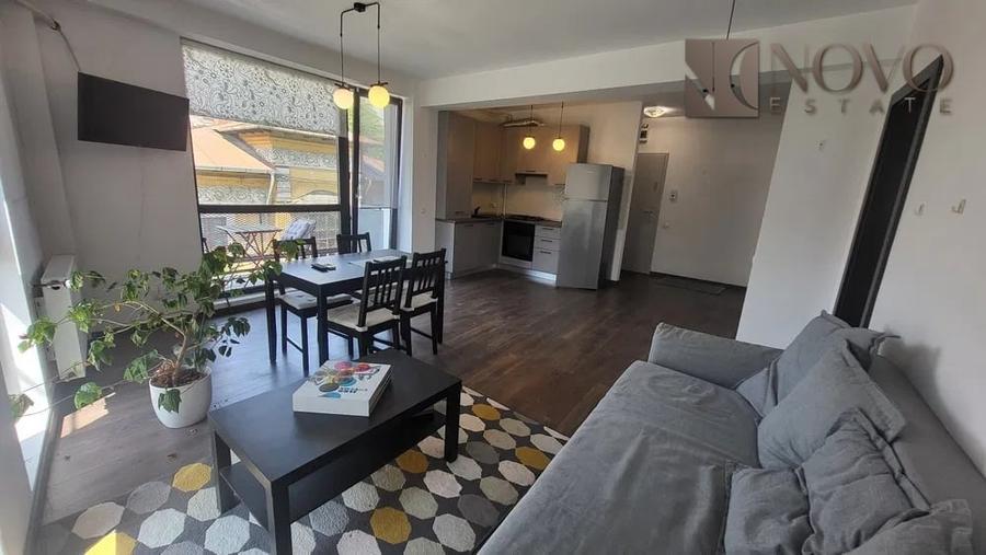 Apartament cu 2 camere semidecomandat, mobilat în Moșilor