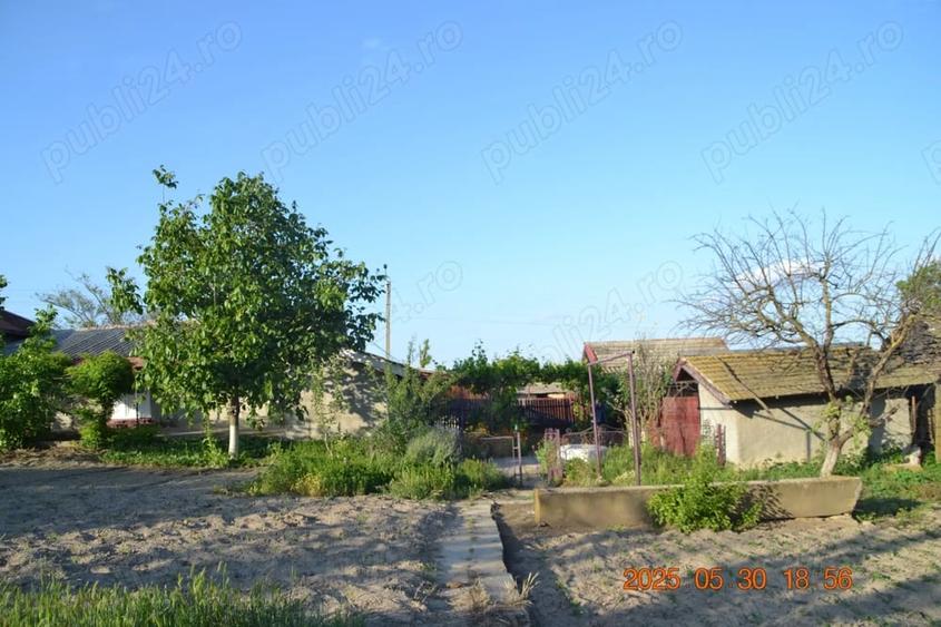 Casă cu 6 camere cu Teren 1900 Mp în Gâldău
