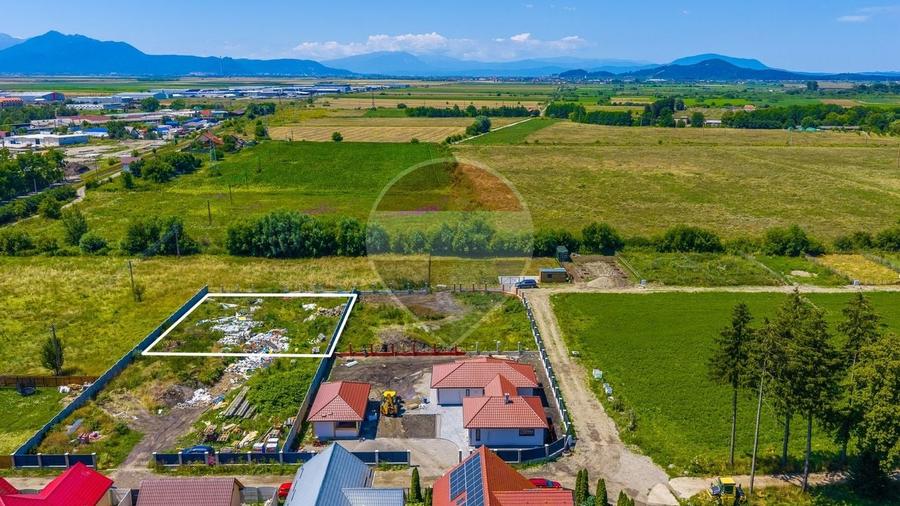 Teren Construcții intravilan de 1252 mp, în Prejmer