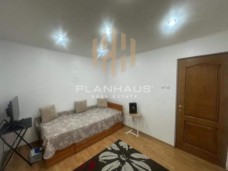 Apartament cu 4 camere decomandat, mobilat în Vasile Alecsandri