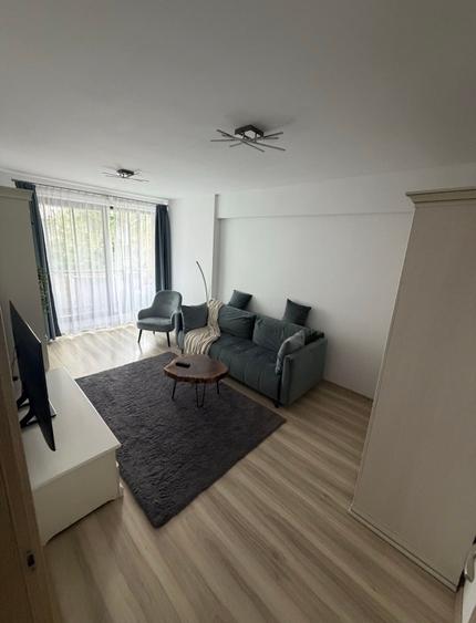 Apartament cu 2 camere decomandat în Vitan Mall