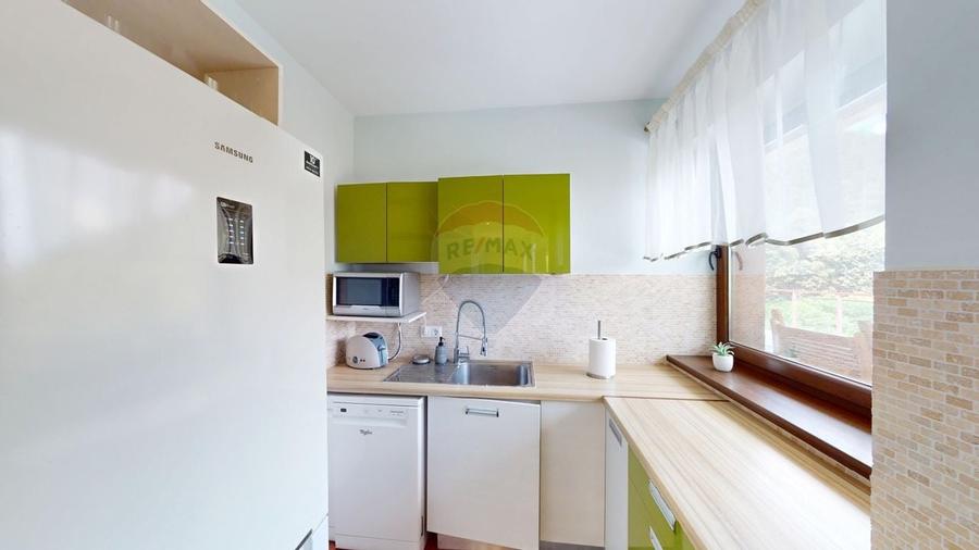 Apartament cu 3 camere decomandat, mobilat în Răcădău