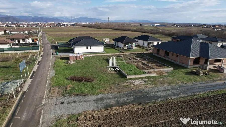 Casă cu 5 camere cu Teren 1300 Mp în Recea