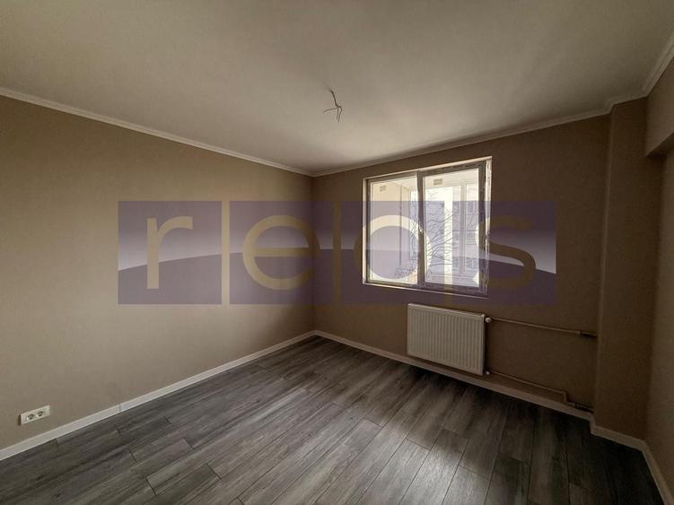 Apartament cu 2 camere semidecomandat în Drumul Taberei — fotografia 3