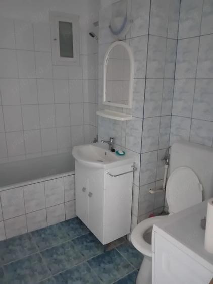 Apartament cu 2 camere decomandat în Soarelui