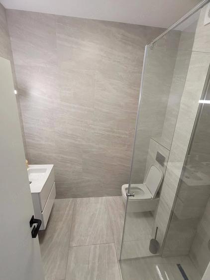 Apartament cu 2 camere decomandat în Florești