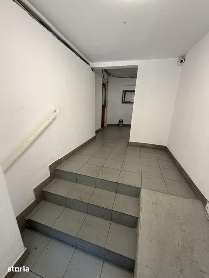 Apartament cu 2 camere semidecomandat în Rahova